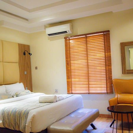 Box Residence Hotel And Apartment Lagos Exterior photo