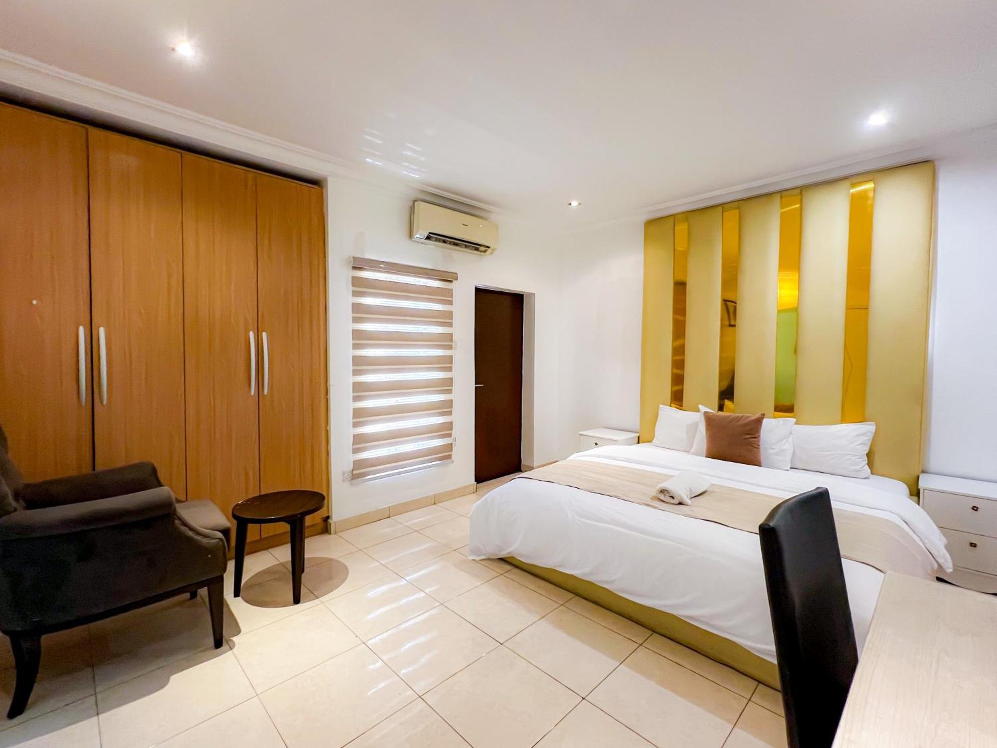 Box Residence Hotel And Apartment Lagos Room photo