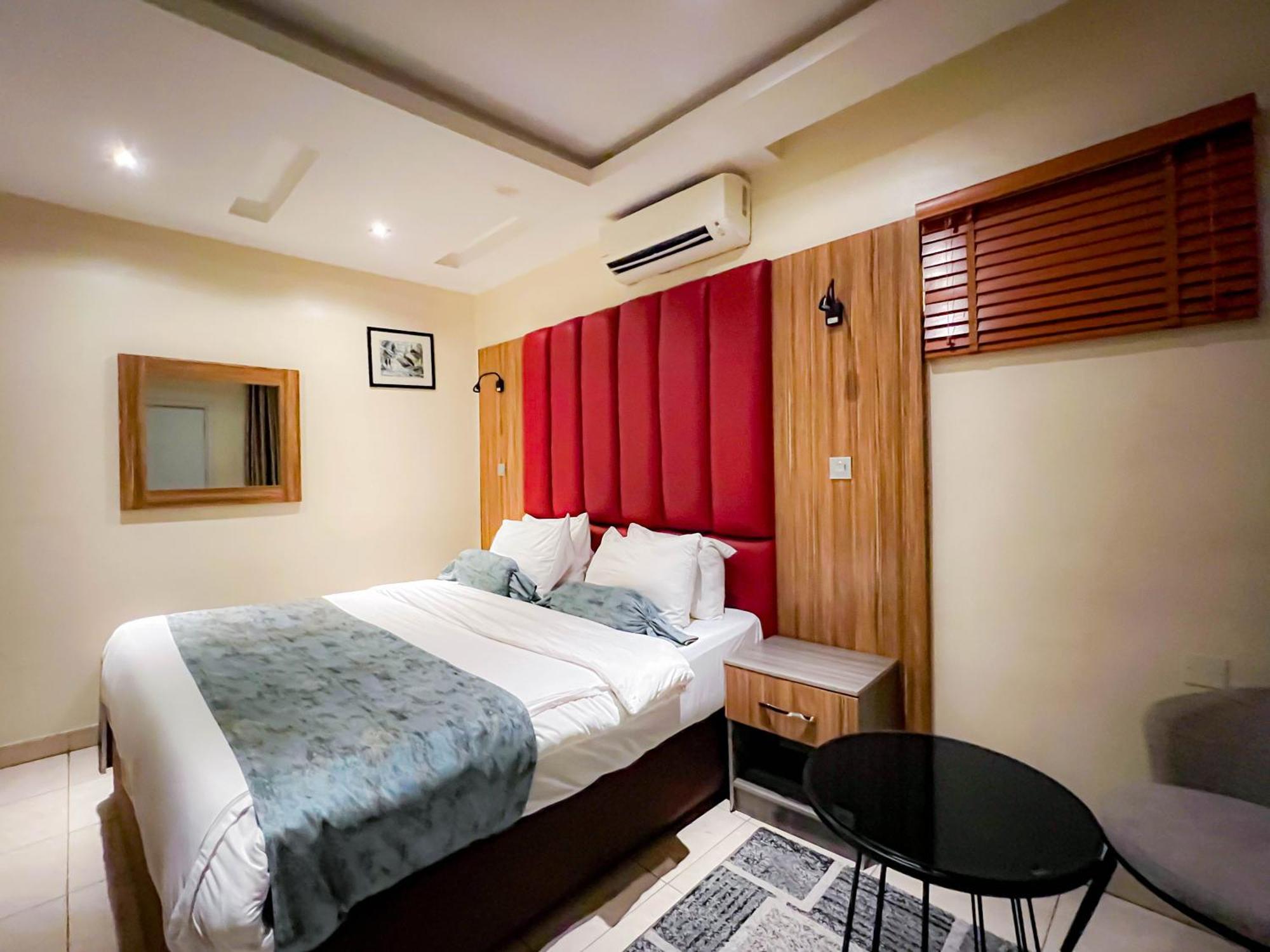 Box Residence Hotel And Apartment Lagos Exterior photo