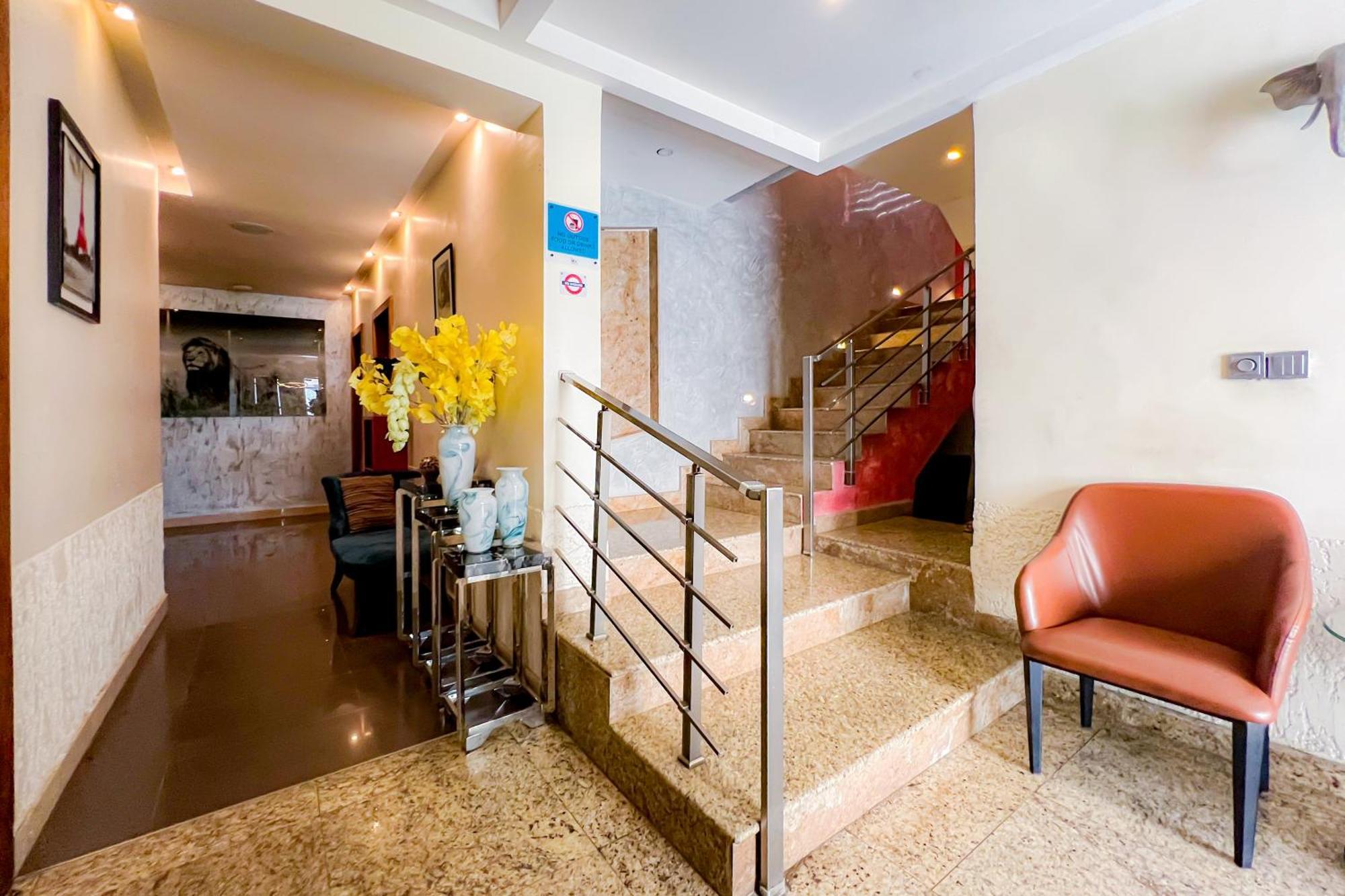 Box Residence Hotel And Apartment Lagos Exterior photo